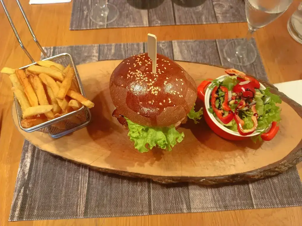 Océane Birarda_Café du Cerf_Vuisternens-devant-Romont_recensione