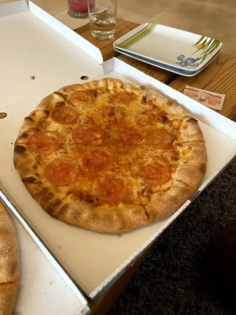 Michel Dubi_Pizza Factory - Your favourite pizza shop_Vuadens_recensione