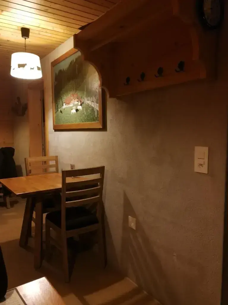 Clyde Parker_Buvette des Sattels_Jaun_review