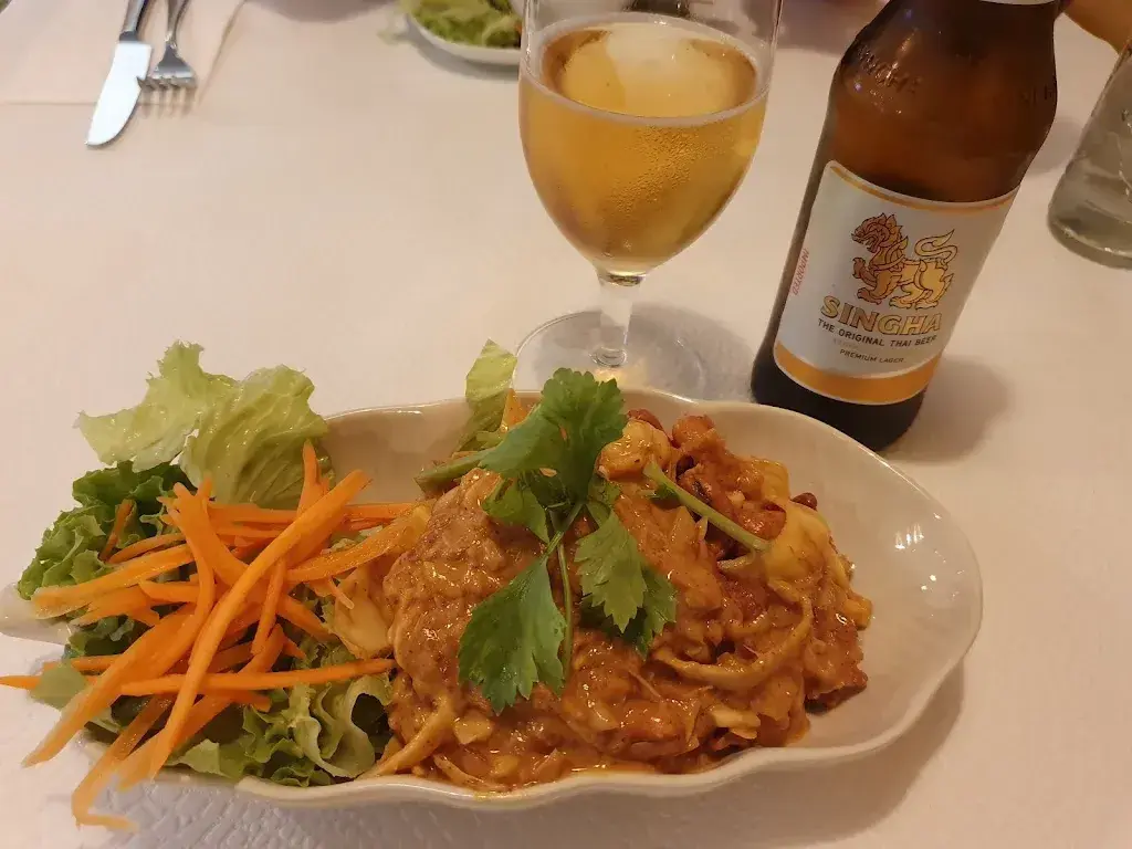 James Clonk_Thai Shokdee_Muri bei Bern_review