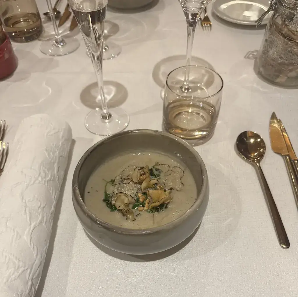 Kristina Crnolatec_SchwarzseeStärn_Schwarzsee_avis