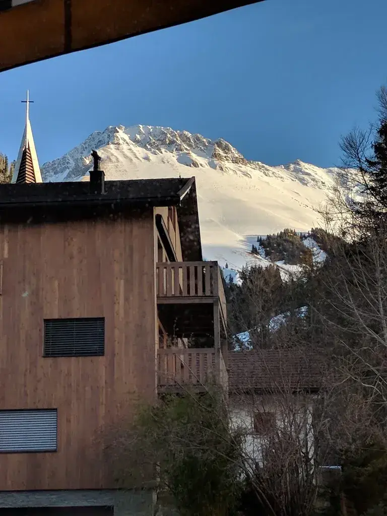 Grégoire Jacob_Déjà-vu GmbH_Schwarzsee-Bad_review