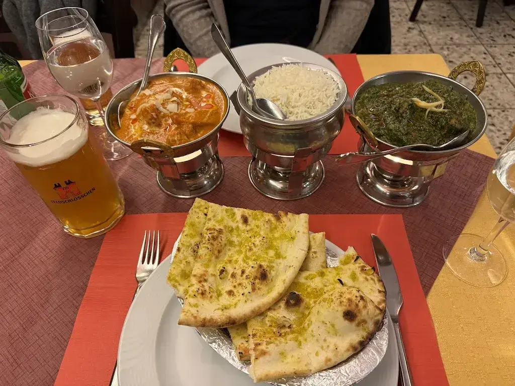 Juan A_ROYAL PALACE_Basel_review