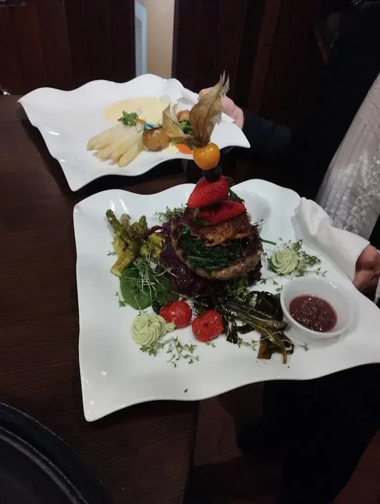 M M_Restaurant Graacher Tor_Germany_review