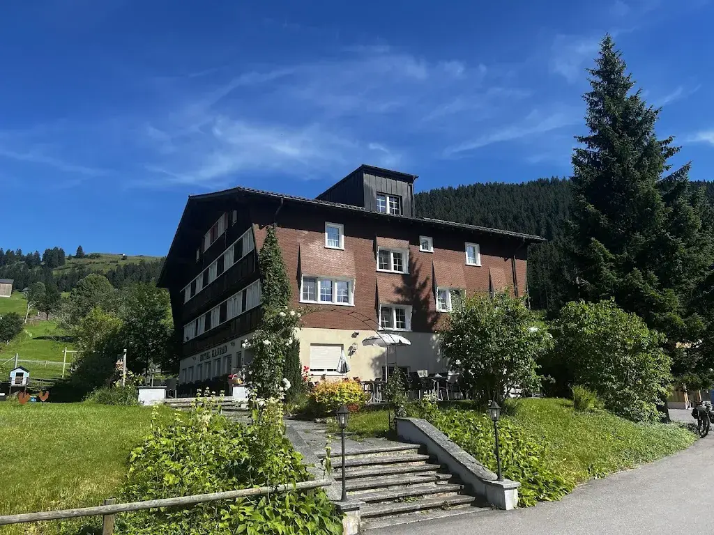 Martijn Frijns_Hotel Kaubad_Appenzell_review