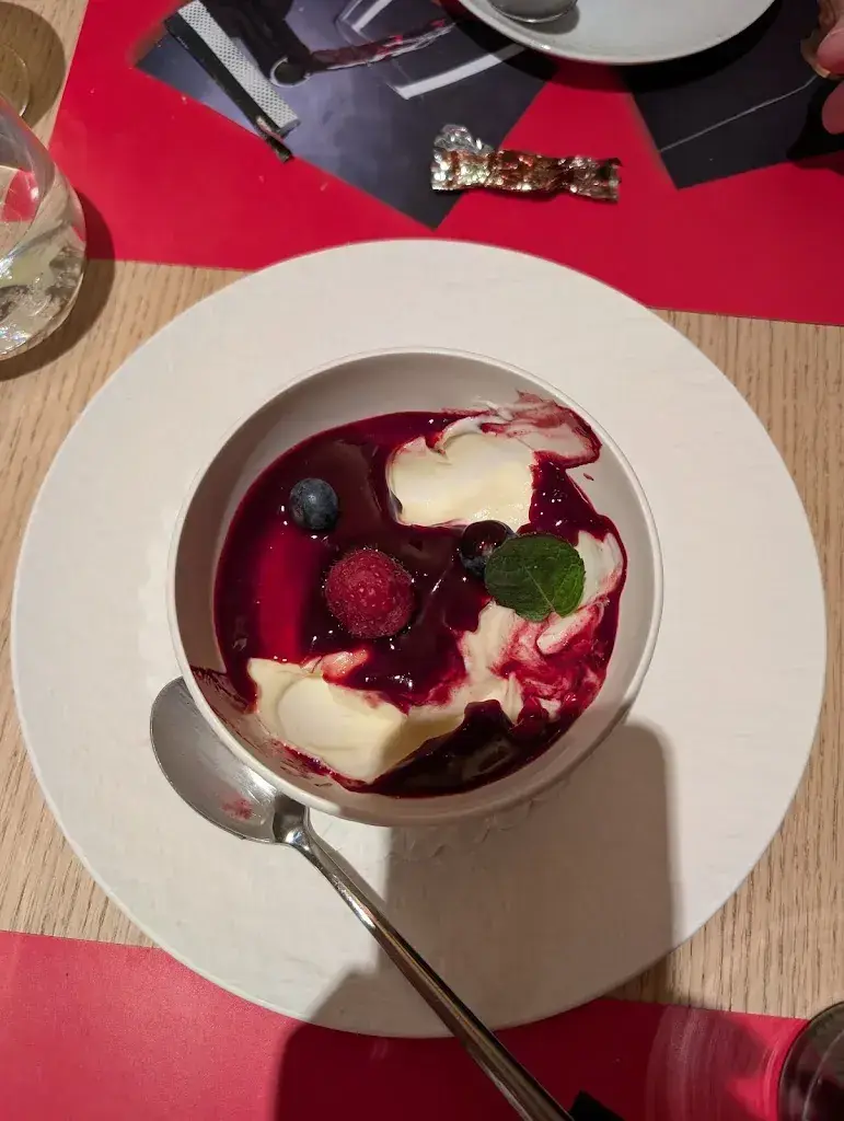 Diane Kelly_Chez Mantisi_Villars-sur-Ollon_review