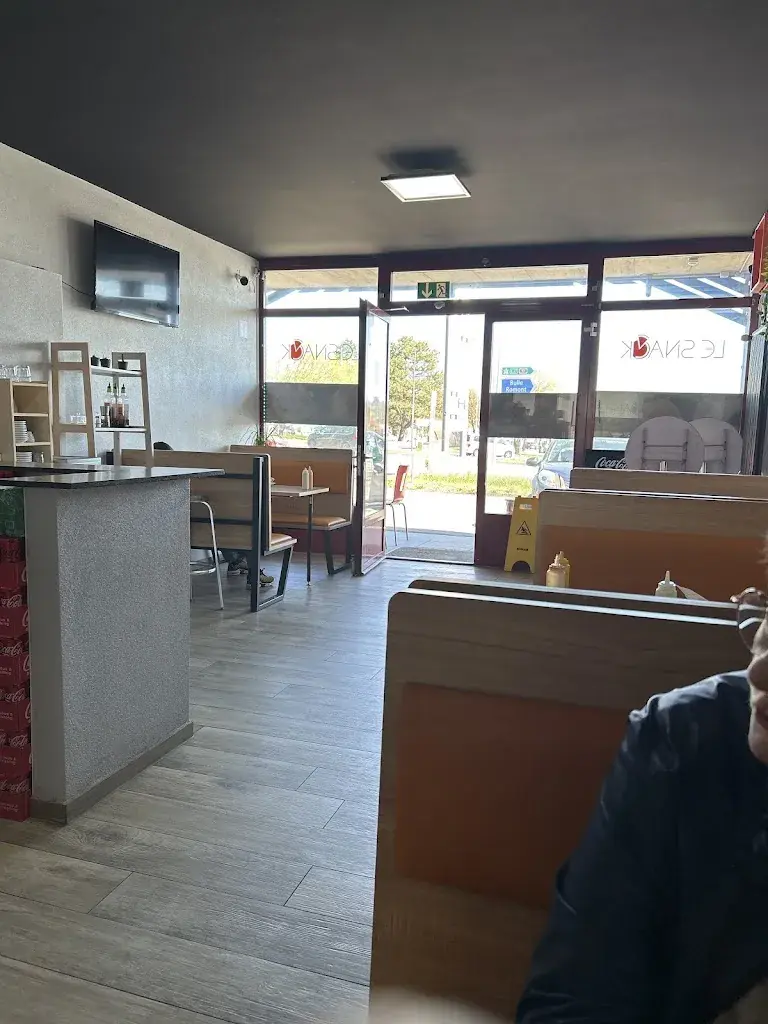 Gérald ROUX_Le Snack Avry-Bourg_Avry_avis