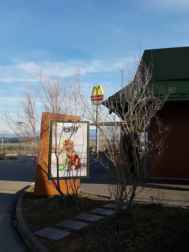 Angélique Met_McDonald’s_Avry-sur-Matran_review
