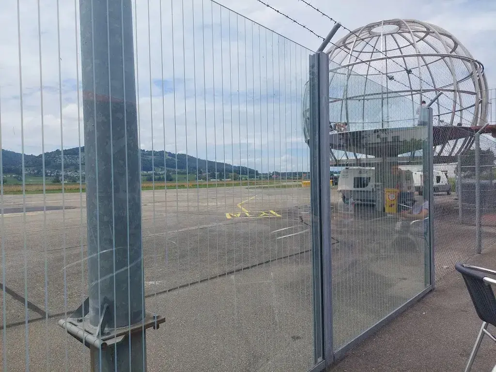 Brunner Severin_Charly Bistro - Restaurant Bern Airport_Bern_avis