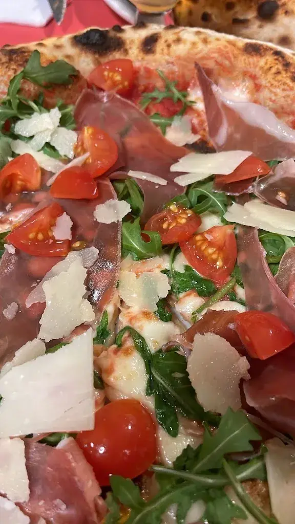 Ivan Ivanovic_Pizzeria Napola_Corminboeuf_avis