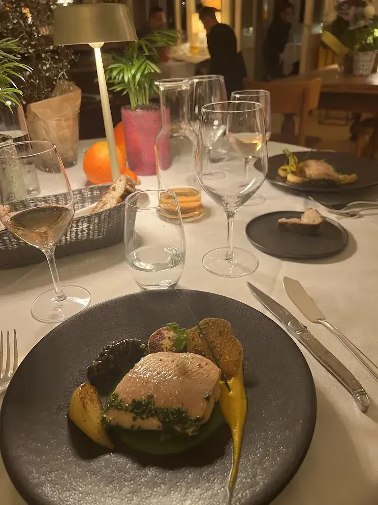 J WV_Hôtel de Ville_Fribourg_Bewertung