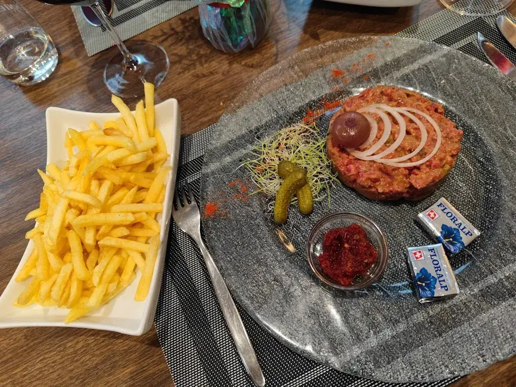 Menu_Restaurant l'Aigle Noir_Neyruz_image_6