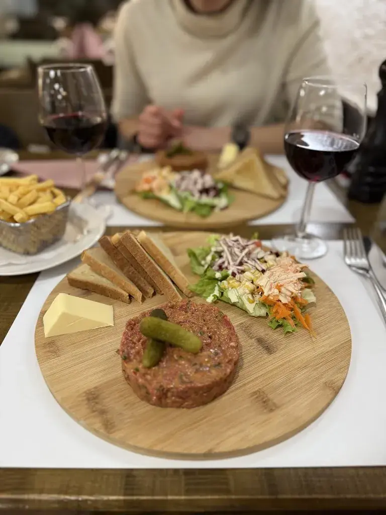 Boris Pellissier_CHEMIN DE FER Cafe-Restaurant -Pizzéria_Fribourg_avis