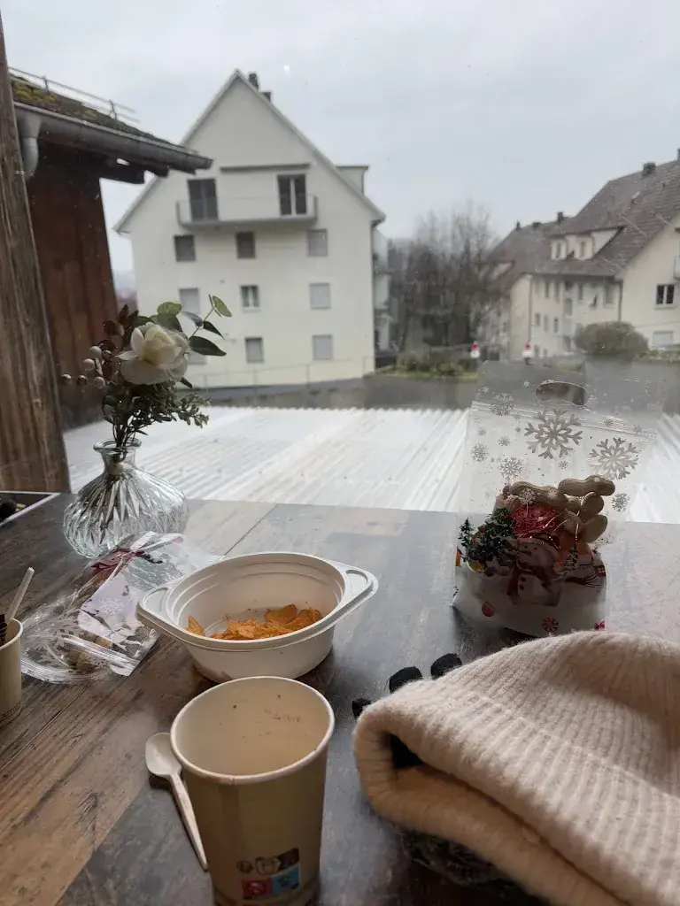 Charlene Jee_Mättu's Swissfood & Eventlokal_Bern_avis