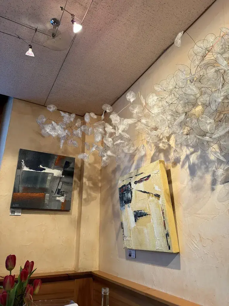 Josh Shanks_Gare_Lucens_review