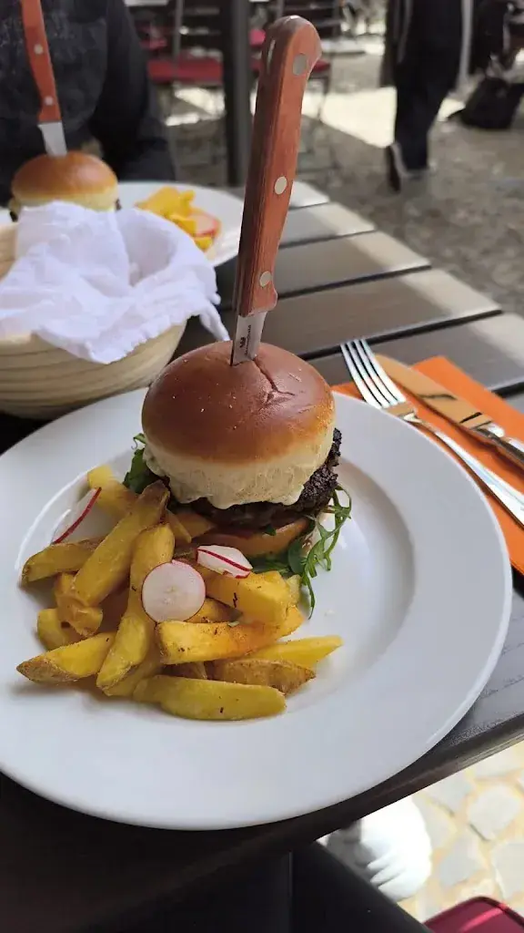 Michael Friederich_bistro Bächtelen_Köniz_avis