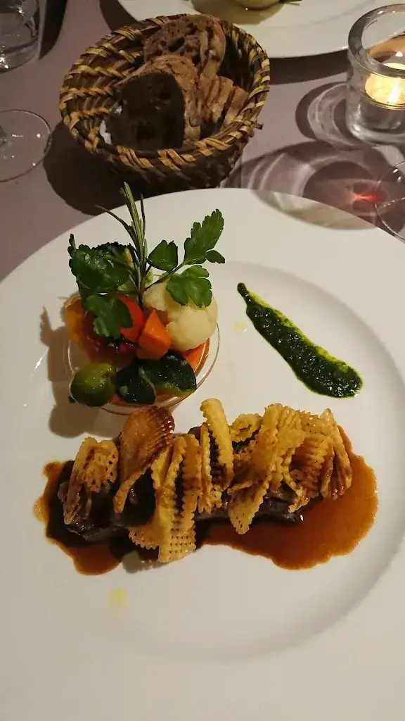 Felix Shu On Yip_La Maison Salvagny_Salvenach_avis