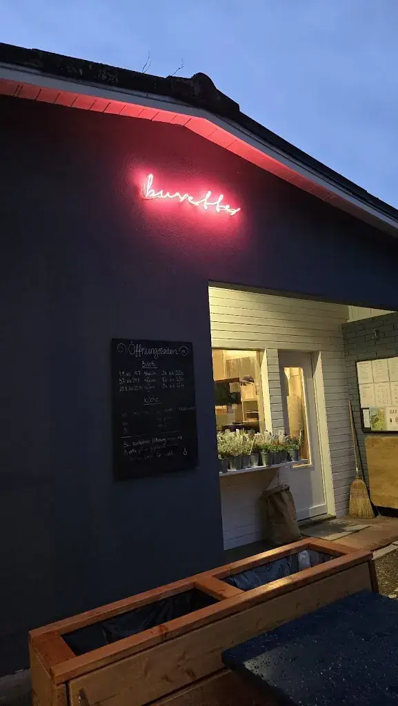 Tanja Suter_Buvette Muntelier_Muntelier_review