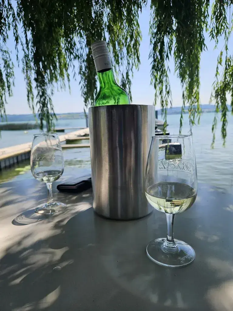 Sonja Eberhard_La Cambuse_Praz (Vully)_review