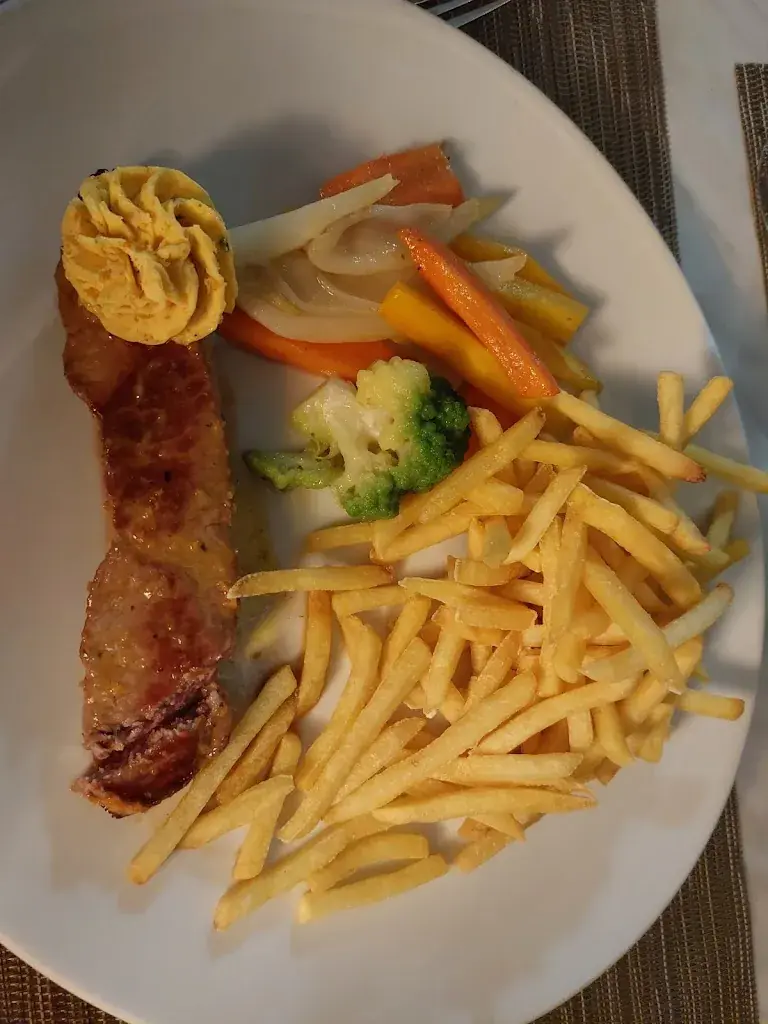 Menü_Restaurant Pizzeria Bella Italia_Bas-Vully_Bild_3