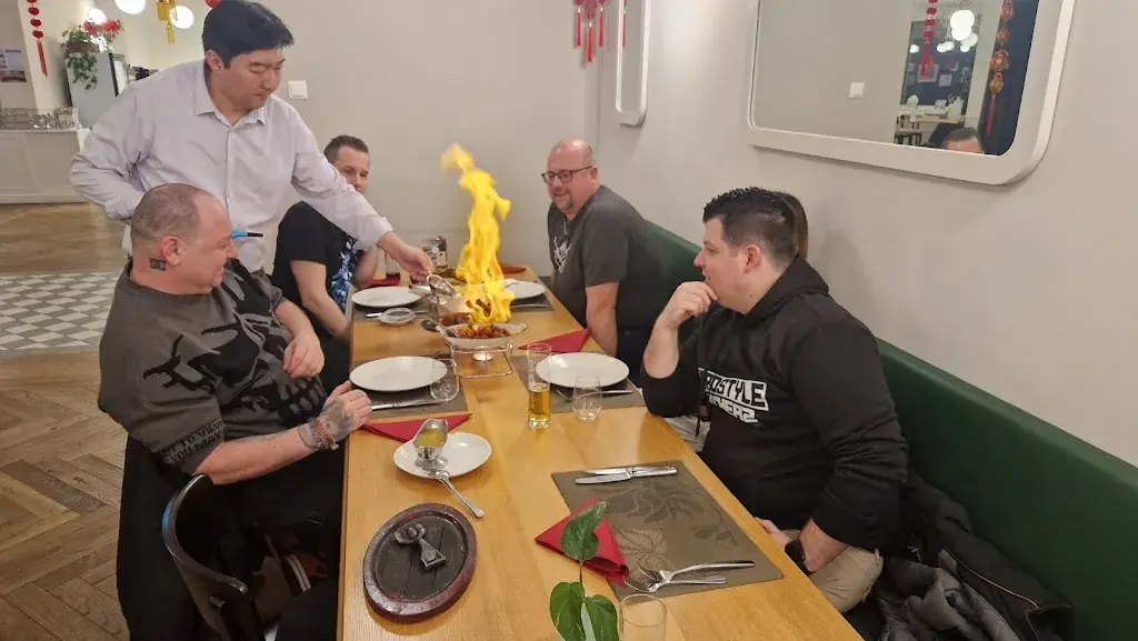 Reto Hübscher_Chinesisches Restaurant Bahnhof Buffet_Düdingen_review