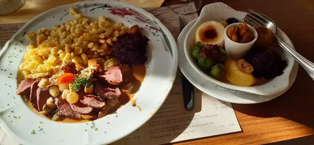 Yvette Christan_zum Goldenen Kreuz_Plaffeien_review