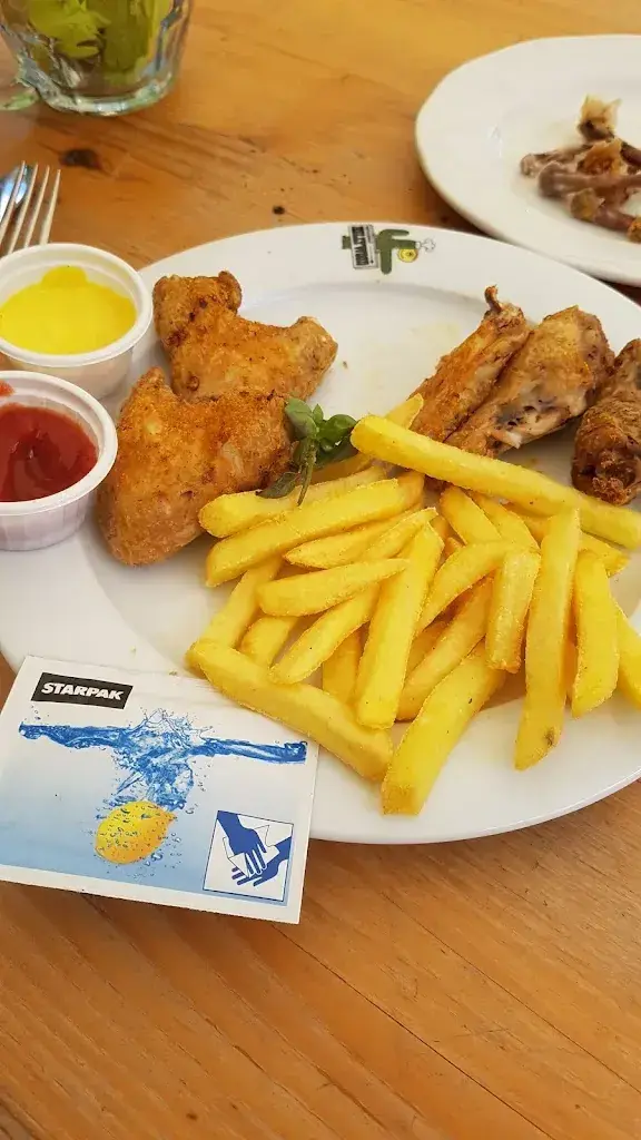 Anja Aebischer_Hollywood_Ueberstorf_review