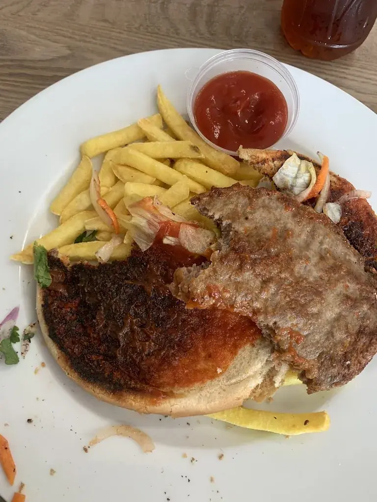 Daniel Blanco_SULTAN KEBAB_Attalens_review