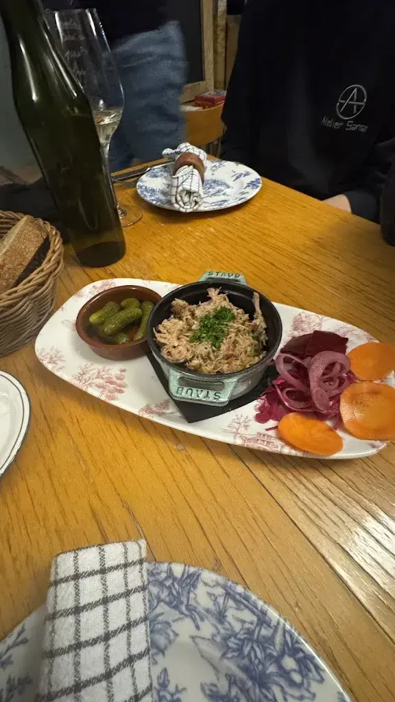 Julien Girardin_La Pinte du Châtelard_Corsier-sur-Vevey_avis