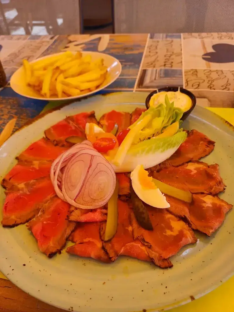 Menu_Kastanienbaum_Kestenholz_image_5