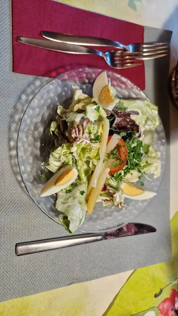 Menu_Kastanienbaum_Kestenholz_image_7