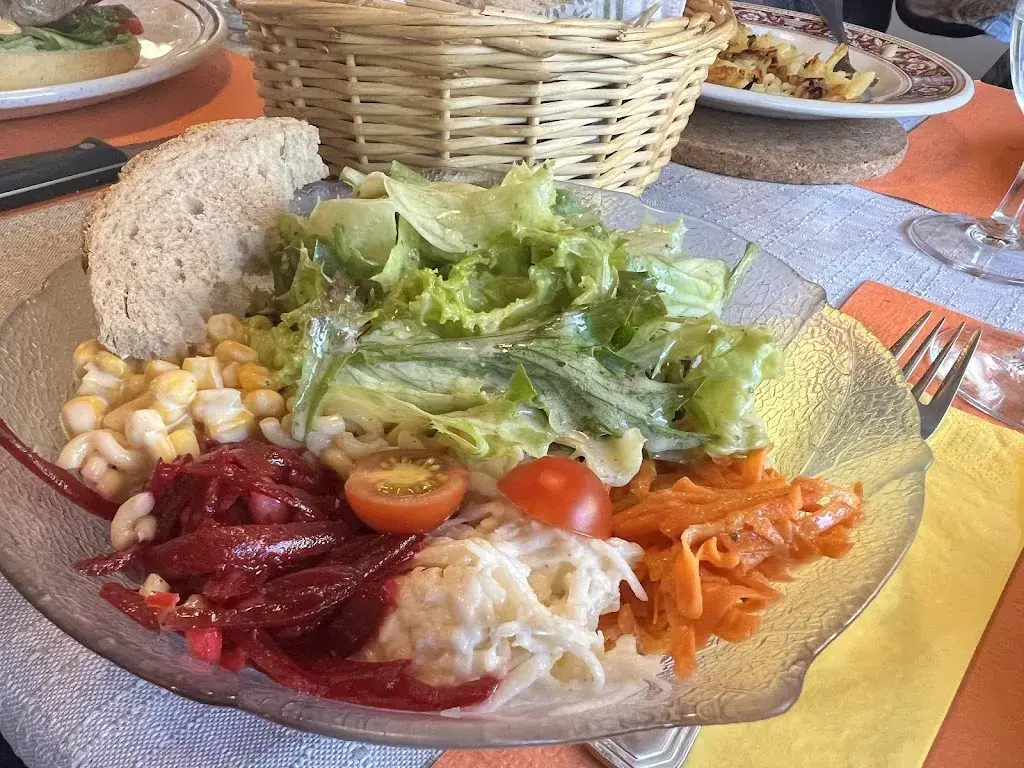 Ilenia Mura_Bergwirtschaft Rinderweid_Holderbank_recensione