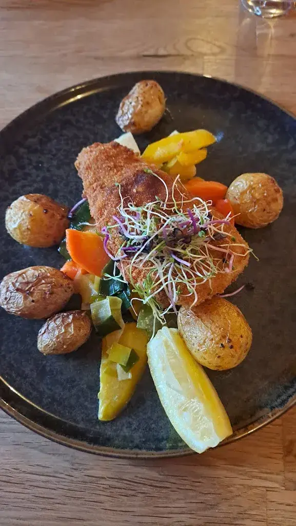 beat shona_Zum Schloss_Köniz_review