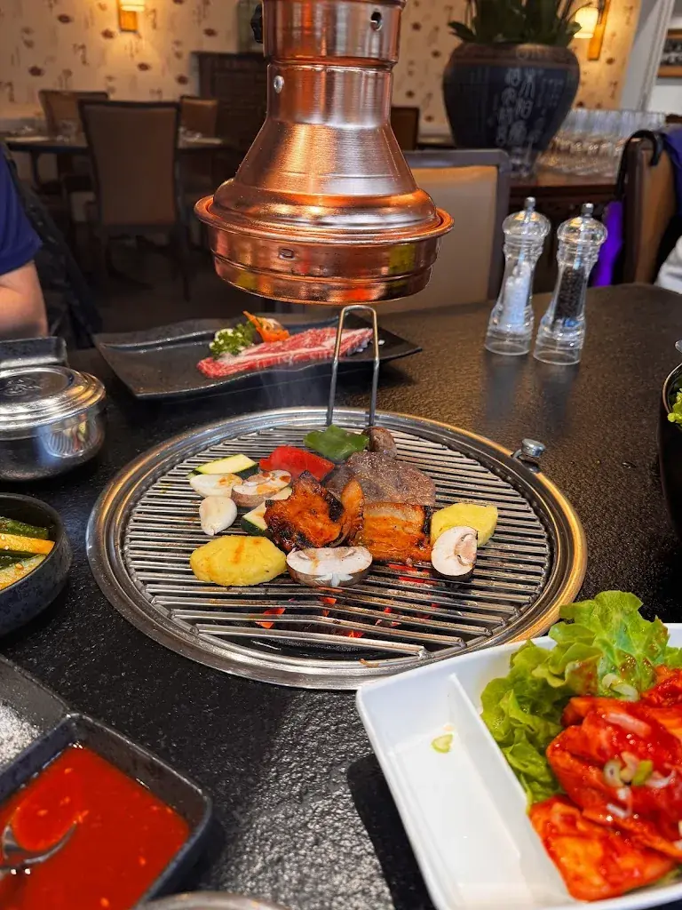 Tisha Birchler_Chu Garden_Bern_review