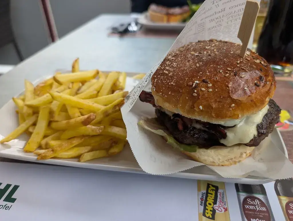 Viktor Leske_Gast & Landwirtschaft Guldenthal_Mümliswil-Ramiswil_avis