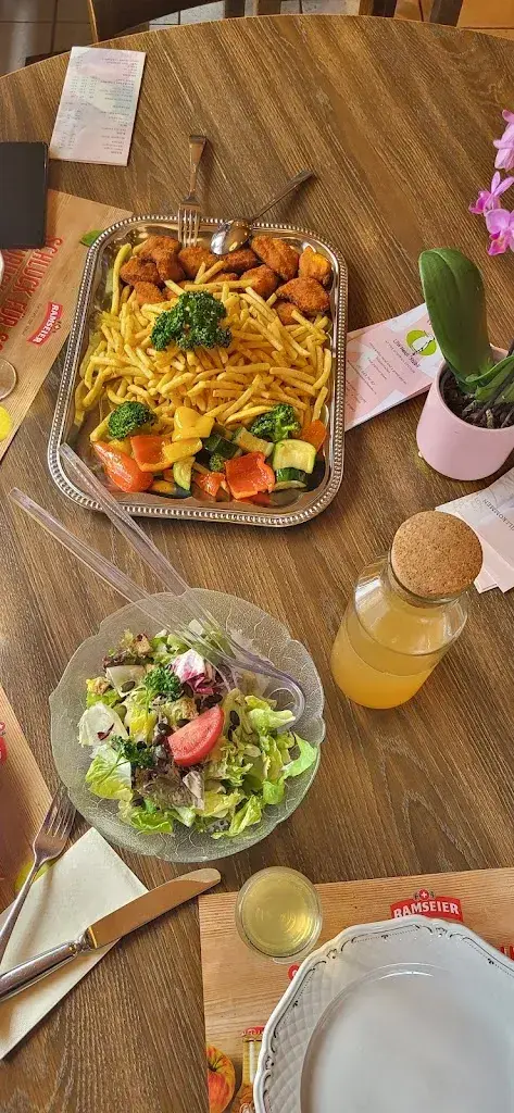 Diana Iangaieva_Restaurant Heidi-Stübli_Reigoldswil_avis