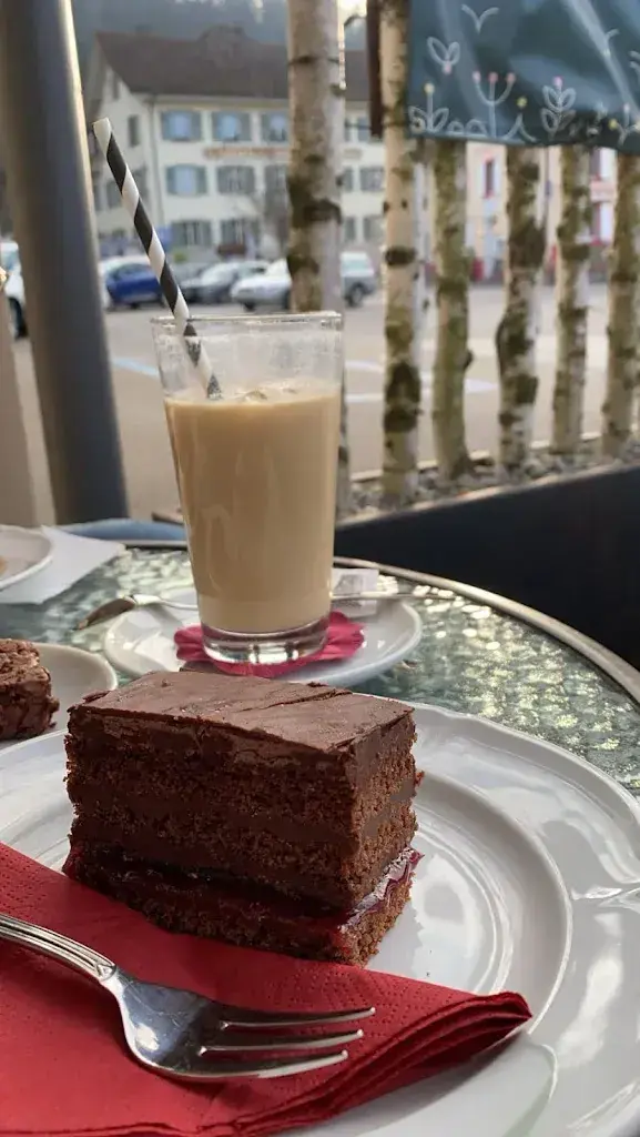 Liliata_Bistrosi Reigoldswil_Reigoldswil_avis