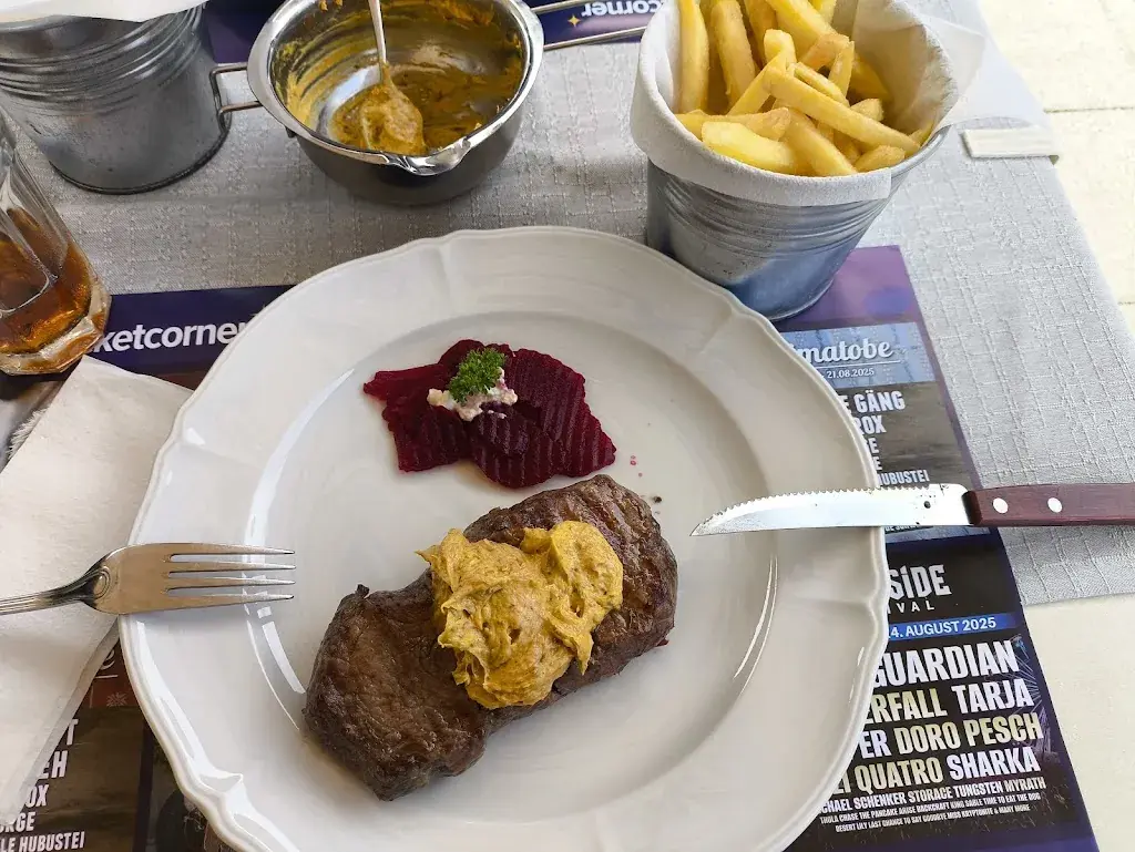 Daniel Kadner_Des Alpes Taverne Gasthof Chez Nico_Langenbruck_avis