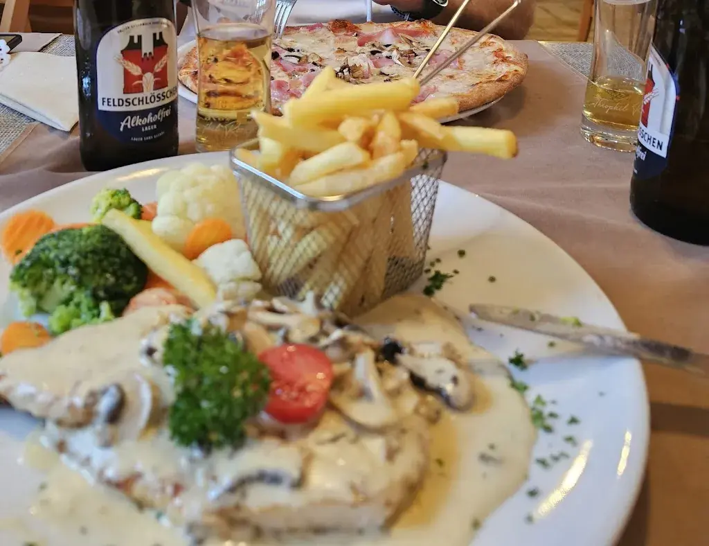 D. Tr._Restaurant Pizzeria Krone_Schnottwil_avis