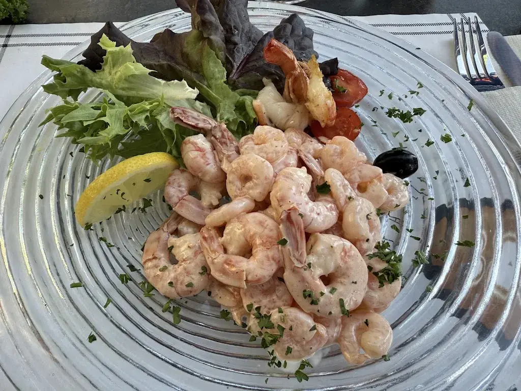 Sandra Seguin_Restaurant Pizzeria Krone_Schnottwil_avis