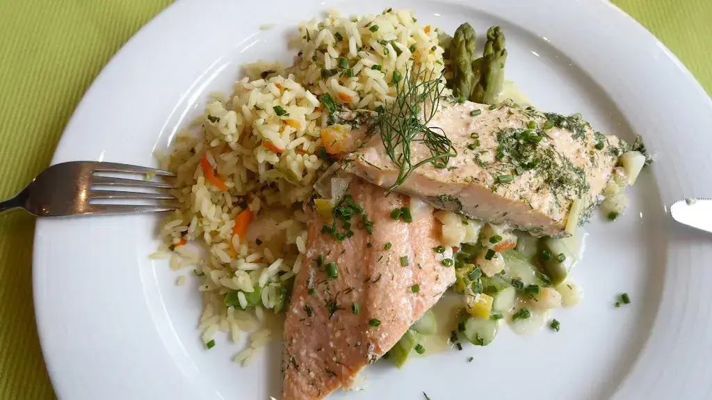 Menü_Restaurant Ischimatt - Die Cafeteria in der Region Solothurn mit saisonaler Küche_Langendorf_Bild_4