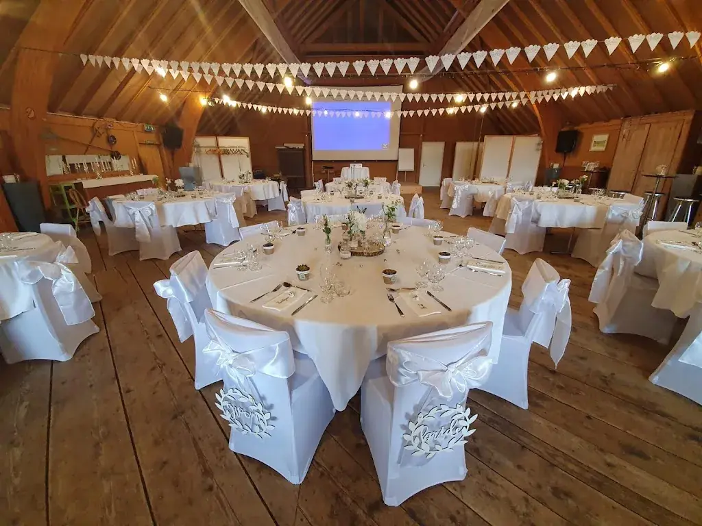 Christoph Minder_Ischhof_Aetigkofen_review