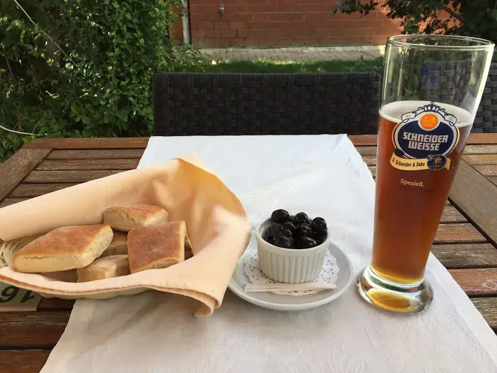 Balazs Ordodi_Restaurant Kronenhof_Bättwil_avis