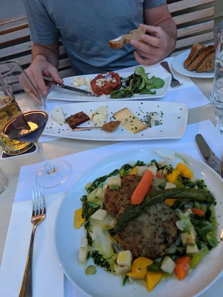 Marina Nikolic_Restaurant Eiger_Bern_avis