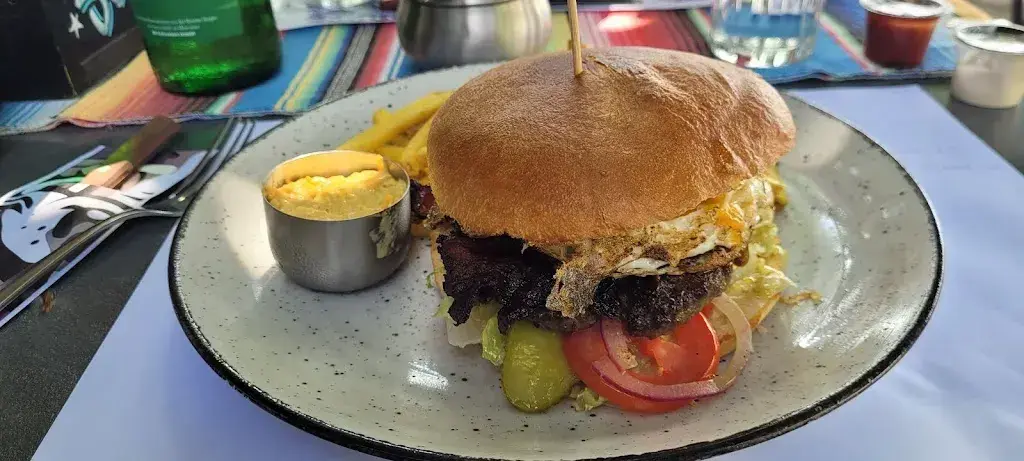 Alberto Menegazzi_Chevy's Road Stop_Remigen_avis