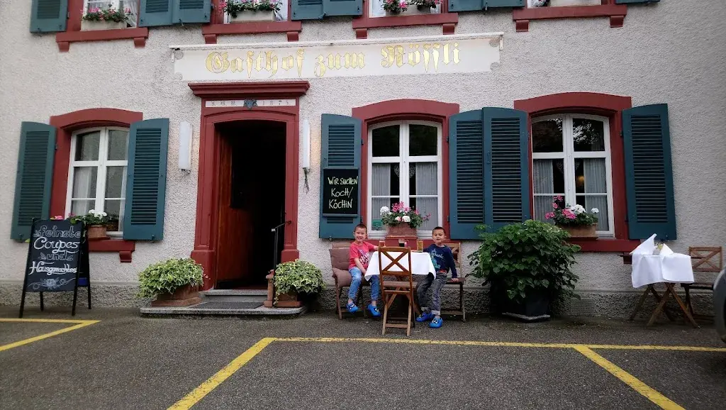 Vossy Cee Voss_Gasthof Rössli_Biel-Benken_avis