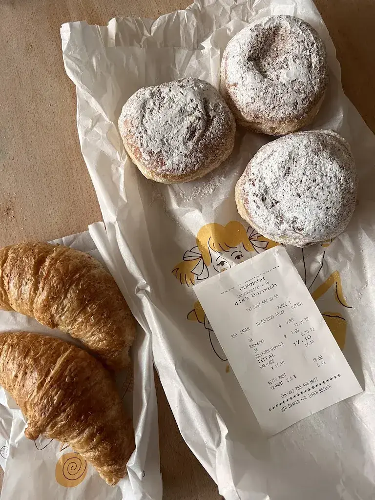 Ika Täster_Rundum - Dornach_Dornach_review