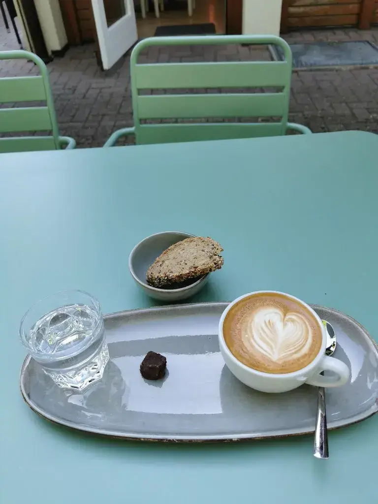 Uschi Lasco_Café Restaurant Chärne_Winznau_avis