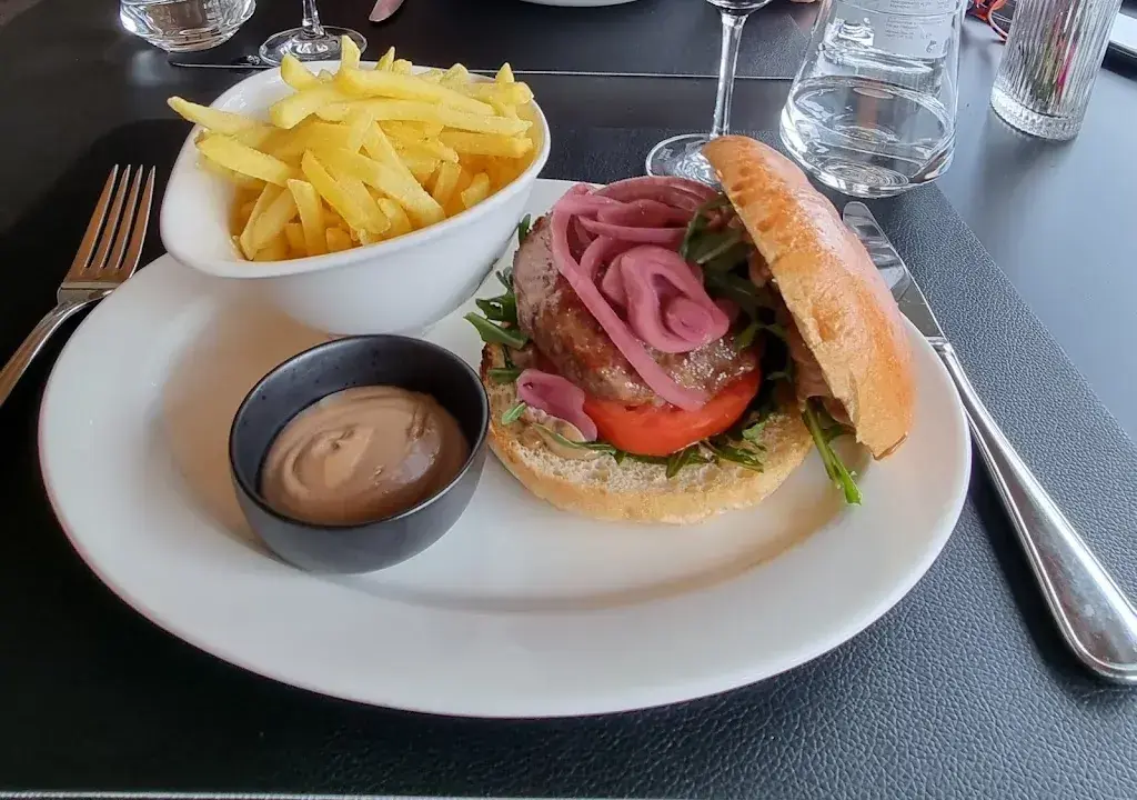 Urs Rack_Golfclub Restaurant Heidental_Stüsslingen_review