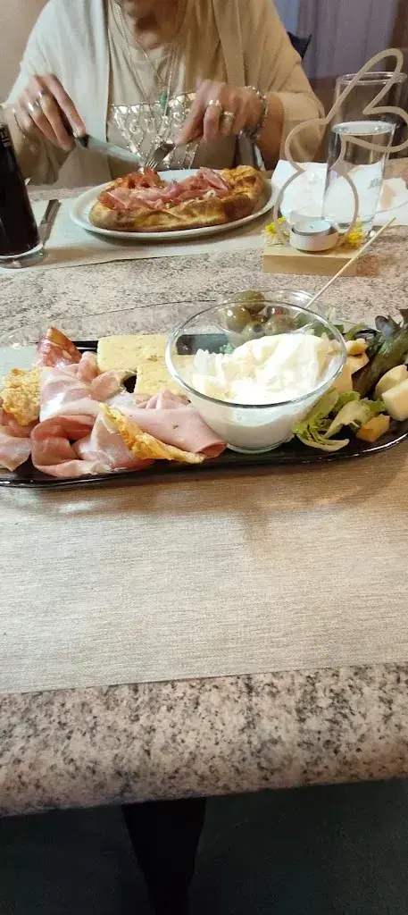 Angelo Scarfo_Cibó Caffe Ristorante_Niedergösgen_avis